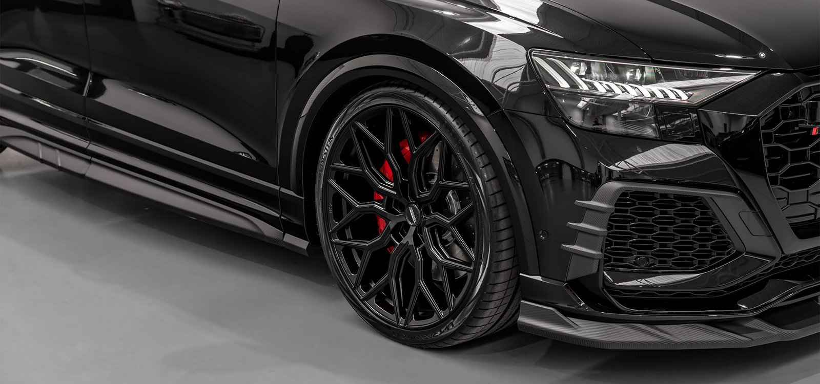 Audi RSQ8 Dashboard